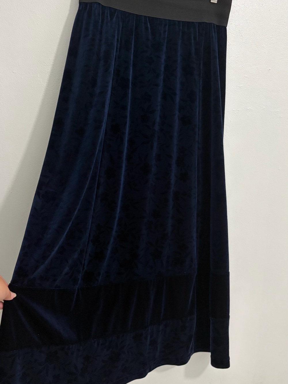 Velvet Maxi Skirt in Deep Navy